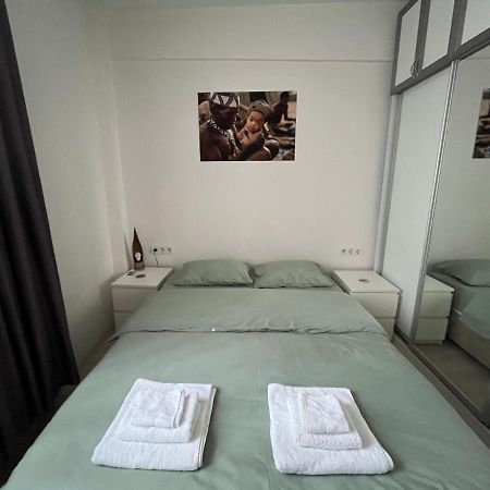 Centrally Located, 2+1 House In Taksim, Cihangir Lejlighed Istanbul Eksteriør billede