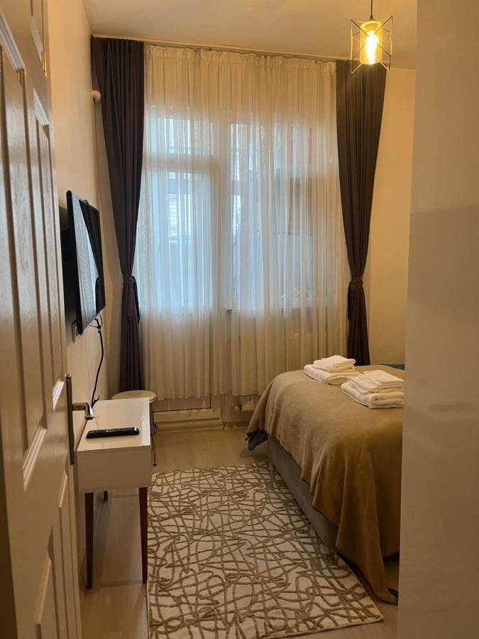Centrally Located, 2+1 House In Taksim, Cihangir Lejlighed Istanbul Eksteriør billede