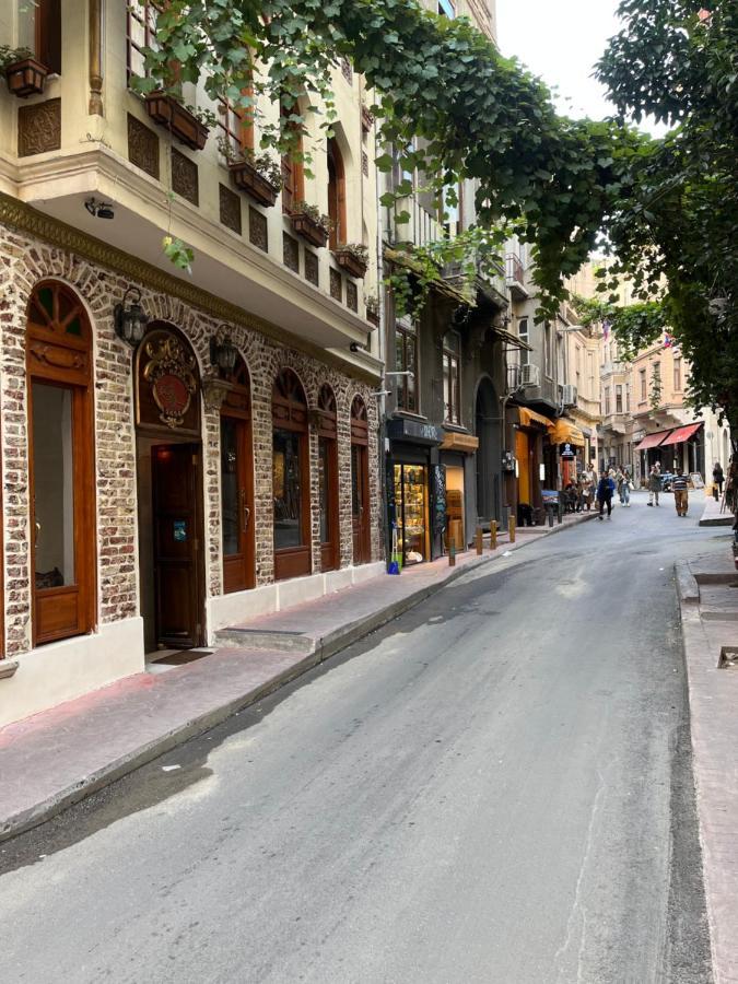 Centrally Located, 2+1 House In Taksim, Cihangir Lejlighed Istanbul Eksteriør billede