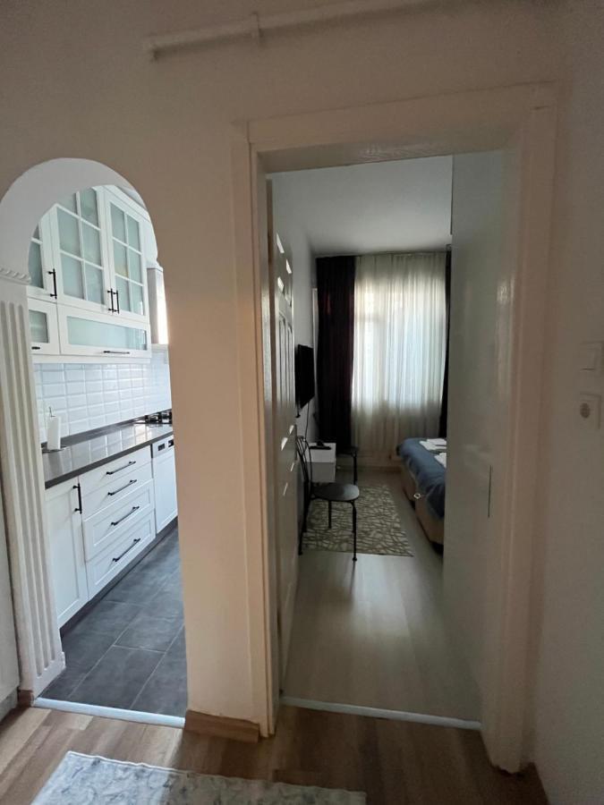 Centrally Located, 2+1 House In Taksim, Cihangir Lejlighed Istanbul Eksteriør billede
