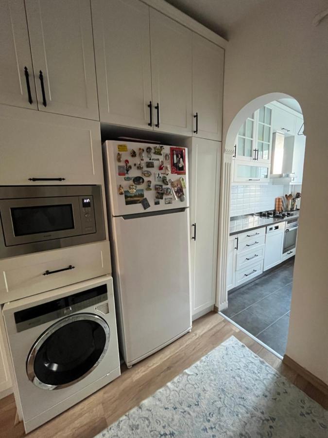 Centrally Located, 2+1 House In Taksim, Cihangir Lejlighed Istanbul Eksteriør billede
