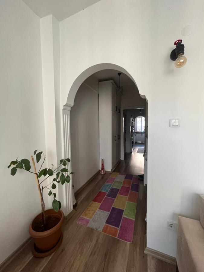 Centrally Located, 2+1 House In Taksim, Cihangir Lejlighed Istanbul Eksteriør billede