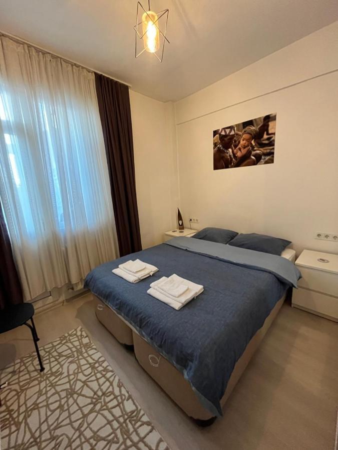Centrally Located, 2+1 House In Taksim, Cihangir Lejlighed Istanbul Eksteriør billede