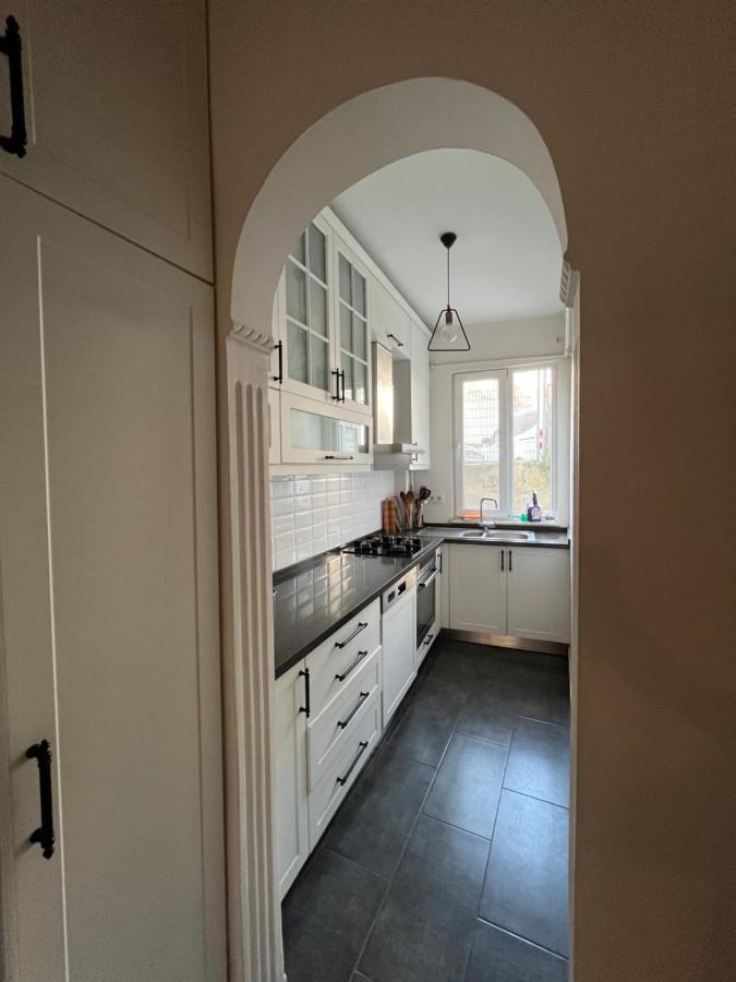 Centrally Located, 2+1 House In Taksim, Cihangir Lejlighed Istanbul Eksteriør billede