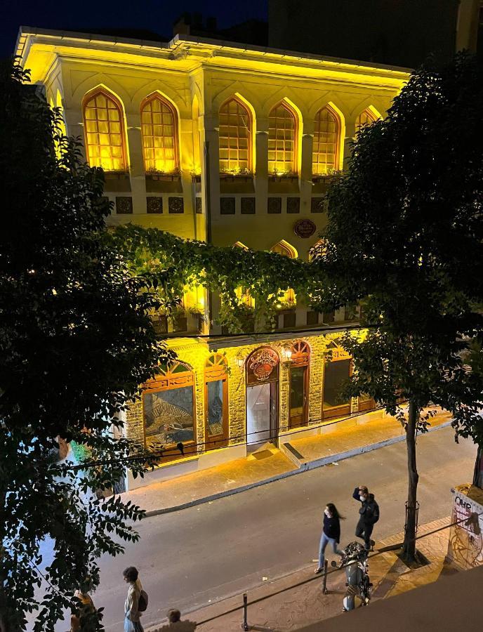 Centrally Located, 2+1 House In Taksim, Cihangir Lejlighed Istanbul Eksteriør billede