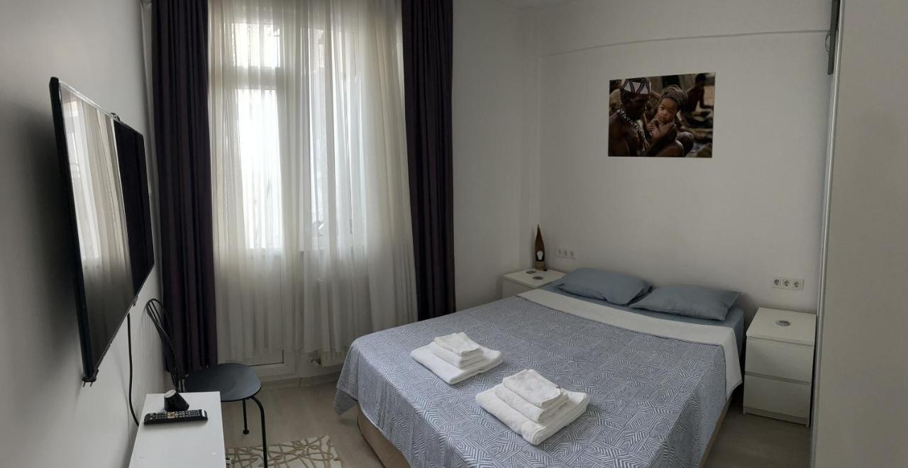 Centrally Located, 2+1 House In Taksim, Cihangir Lejlighed Istanbul Eksteriør billede